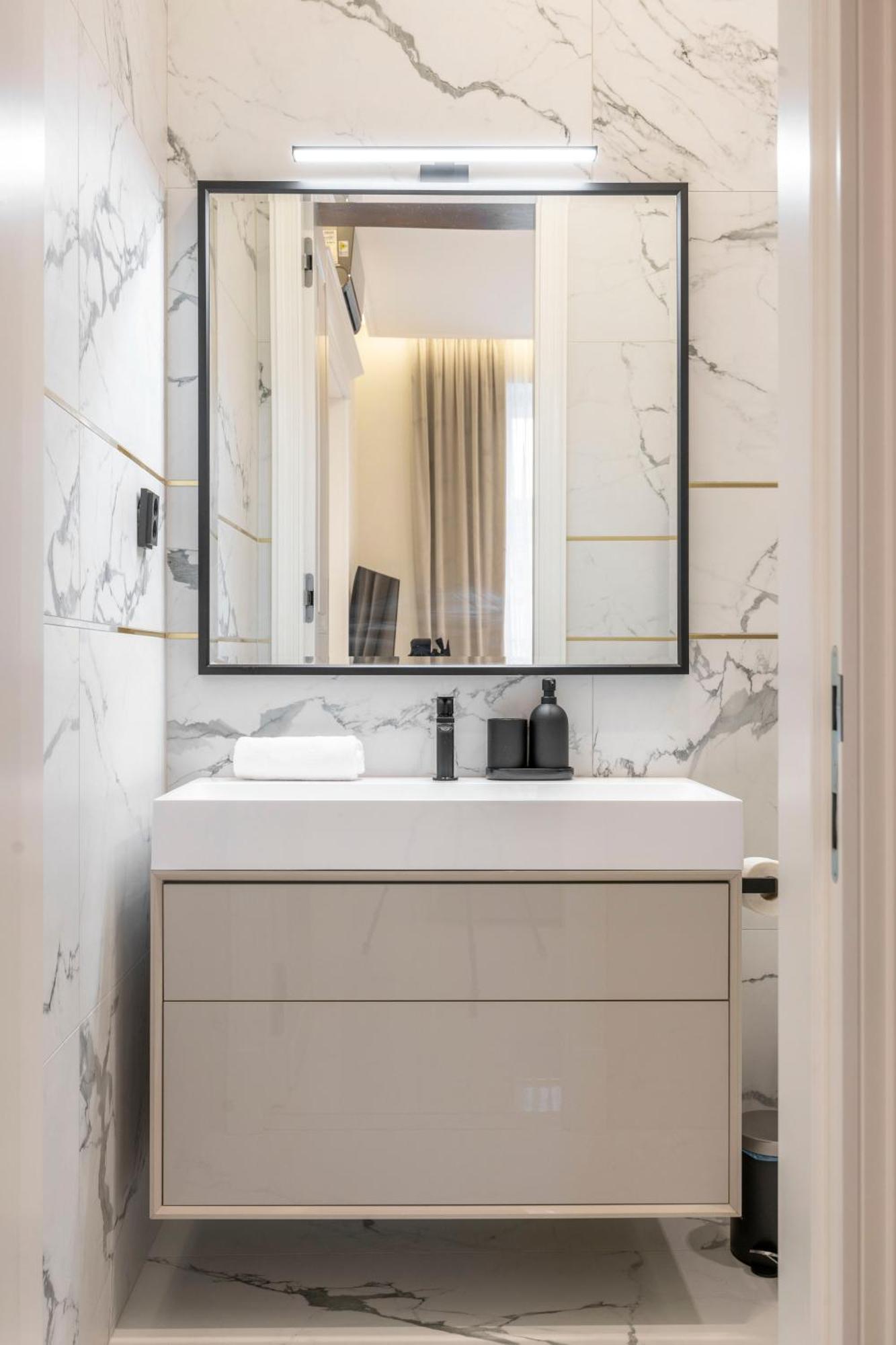 Luxurious High-End Central Grand Residence Next To The Basilica Budapest Exterior photo