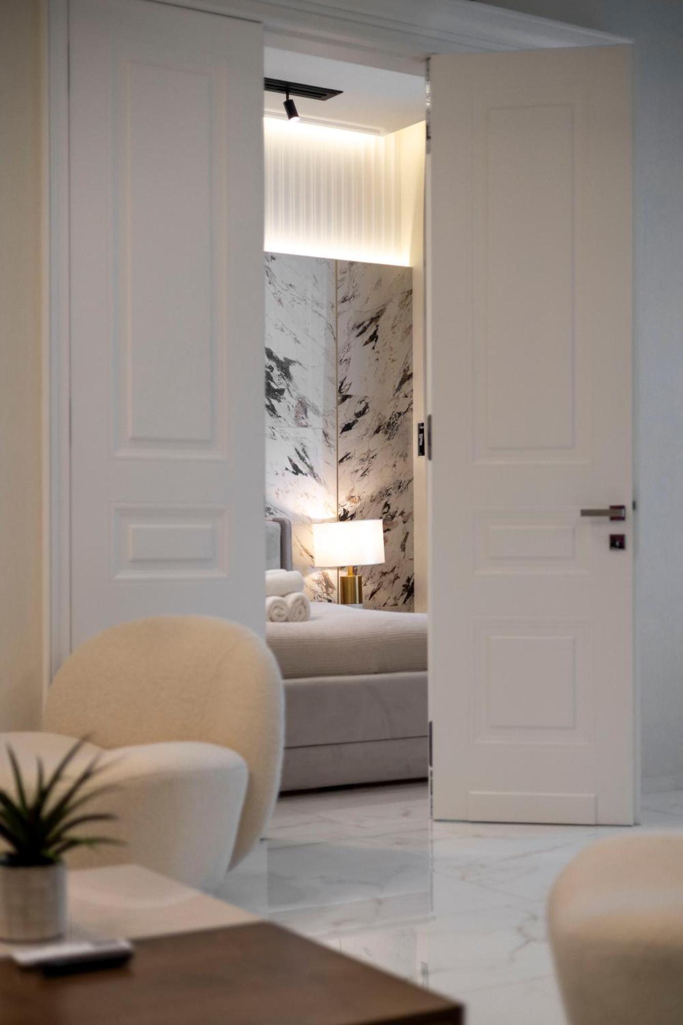 Luxurious High-End Central Grand Residence Next To The Basilica Budapest Exterior photo